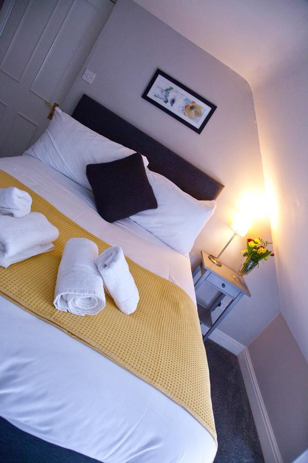 Rowton Poplars Hotel เชสเตอร์ ภายนอก รูปภาพ